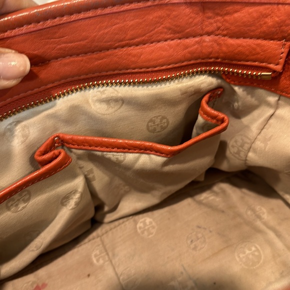 Tory Burch Amanda Orange Leather Logo Satchel Bag - Picture 8 of 11